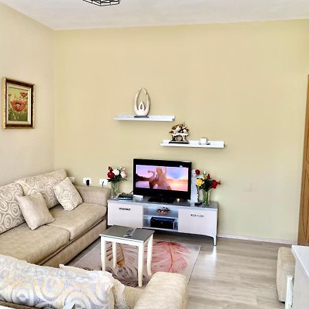 Syzo Apartments Pogradec Eksteriør bilde