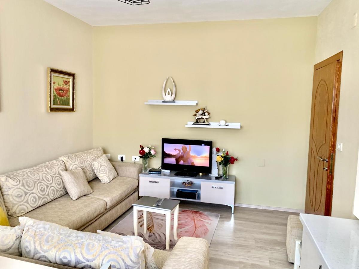 Syzo Apartments Pogradec Eksteriør bilde