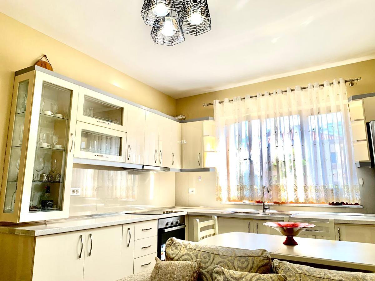 Syzo Apartments Pogradec Eksteriør bilde