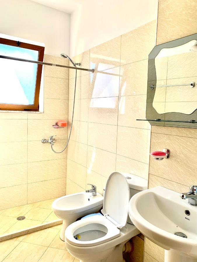 Syzo Apartments Pogradec Eksteriør bilde