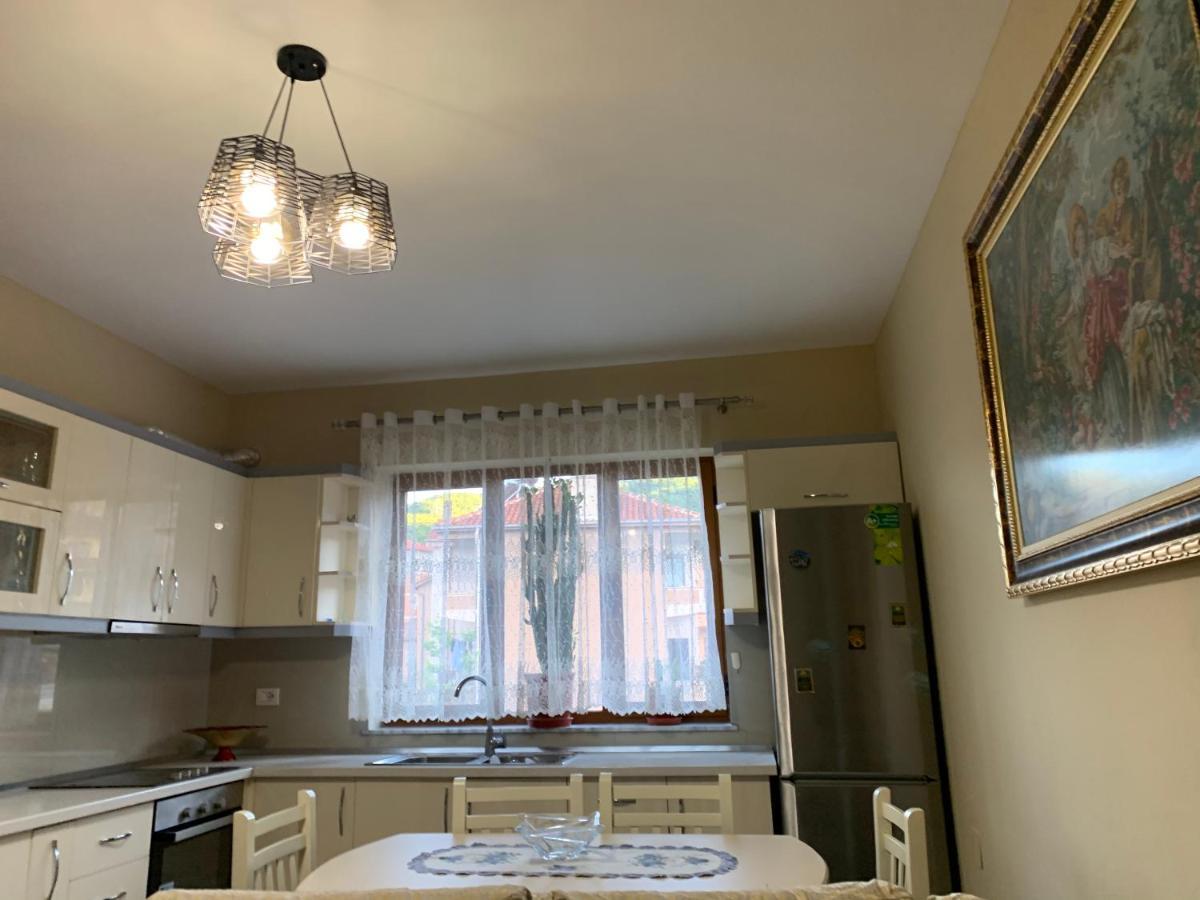 Syzo Apartments Pogradec Eksteriør bilde